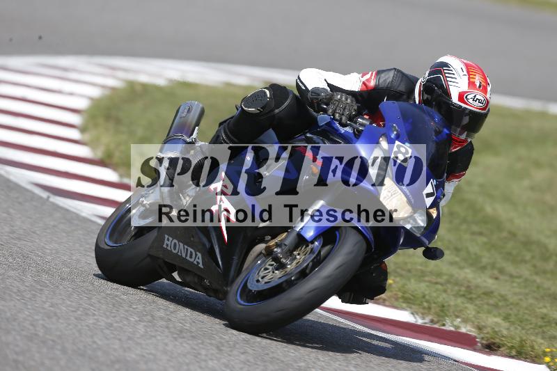 Archiv-2025/49 26.08.2025 Cornu Master School ADR/gruen-vert/87